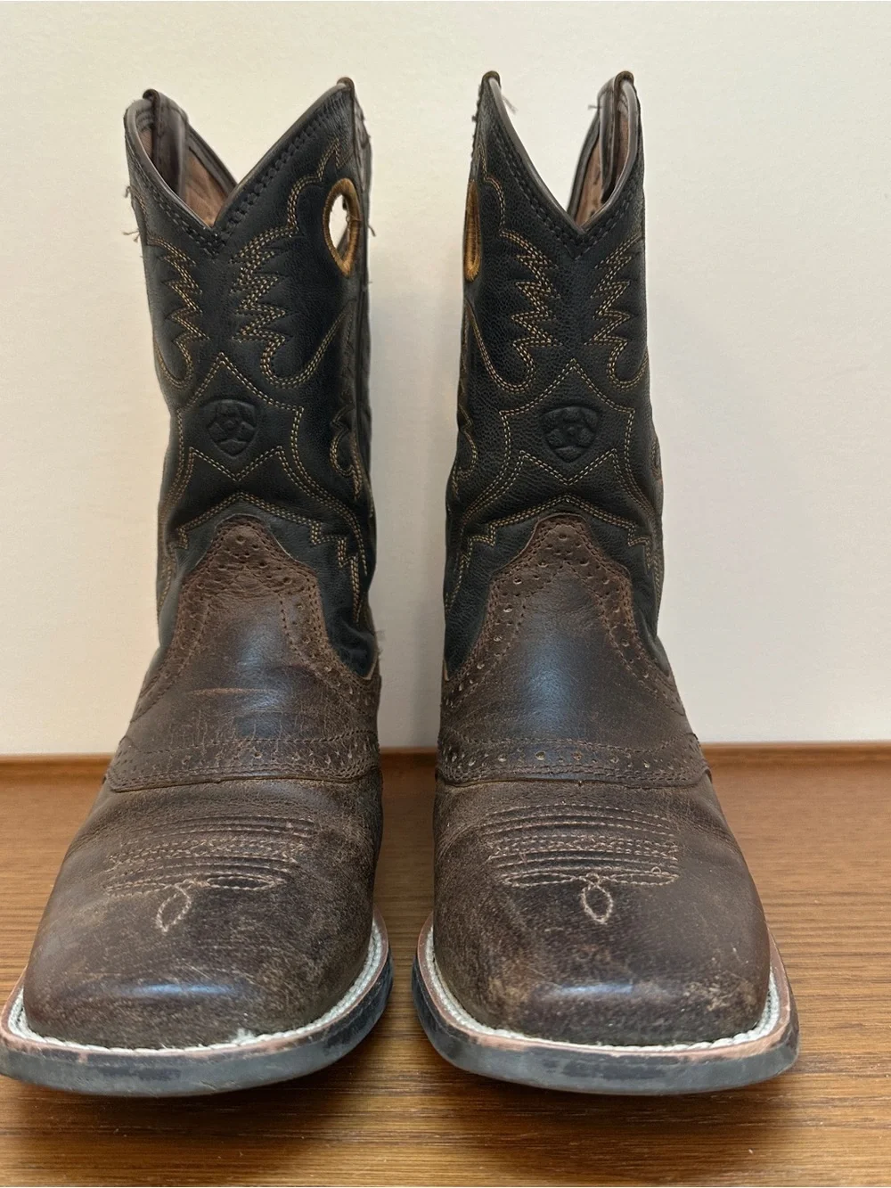Ariat Distressed Brown Square-Toe Cowboy Boots Kids Size: 3 Genuine Leather
